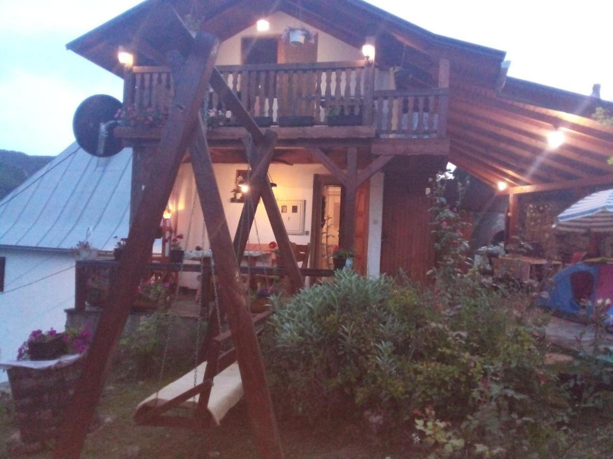 Privatni Smjestaj Kurtalija Hotel Jajce Buitenkant foto