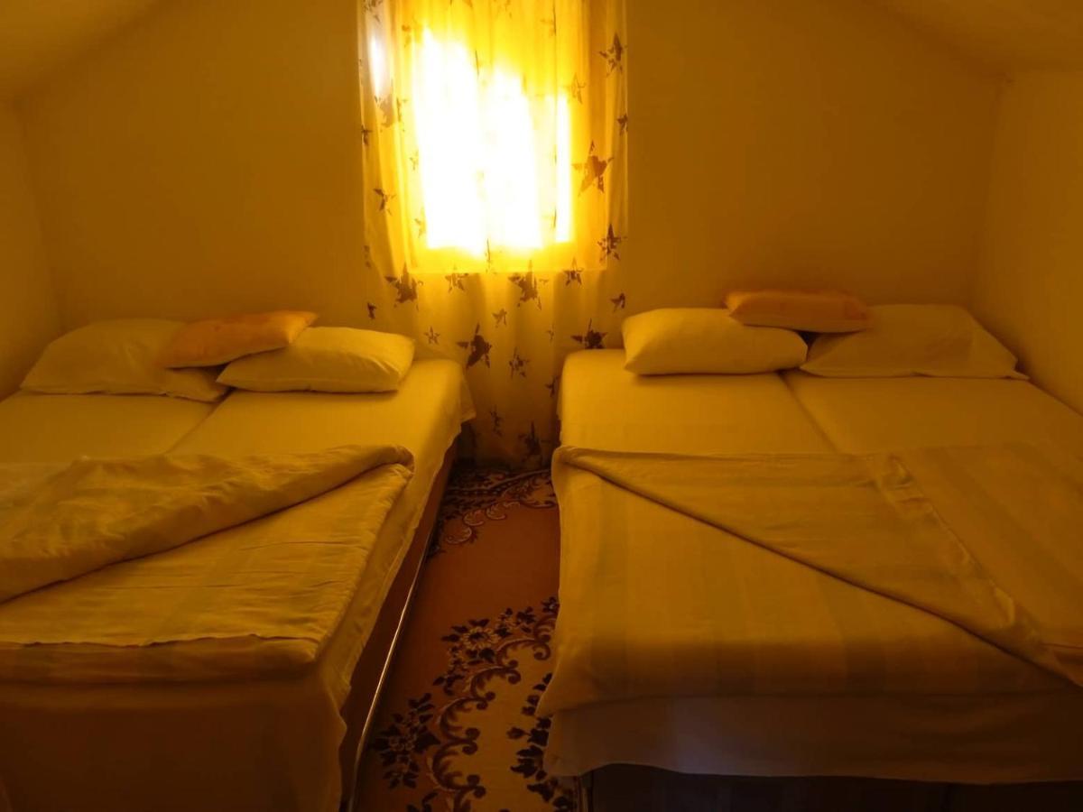 Privatni Smjestaj Kurtalija Hotel Jajce Buitenkant foto