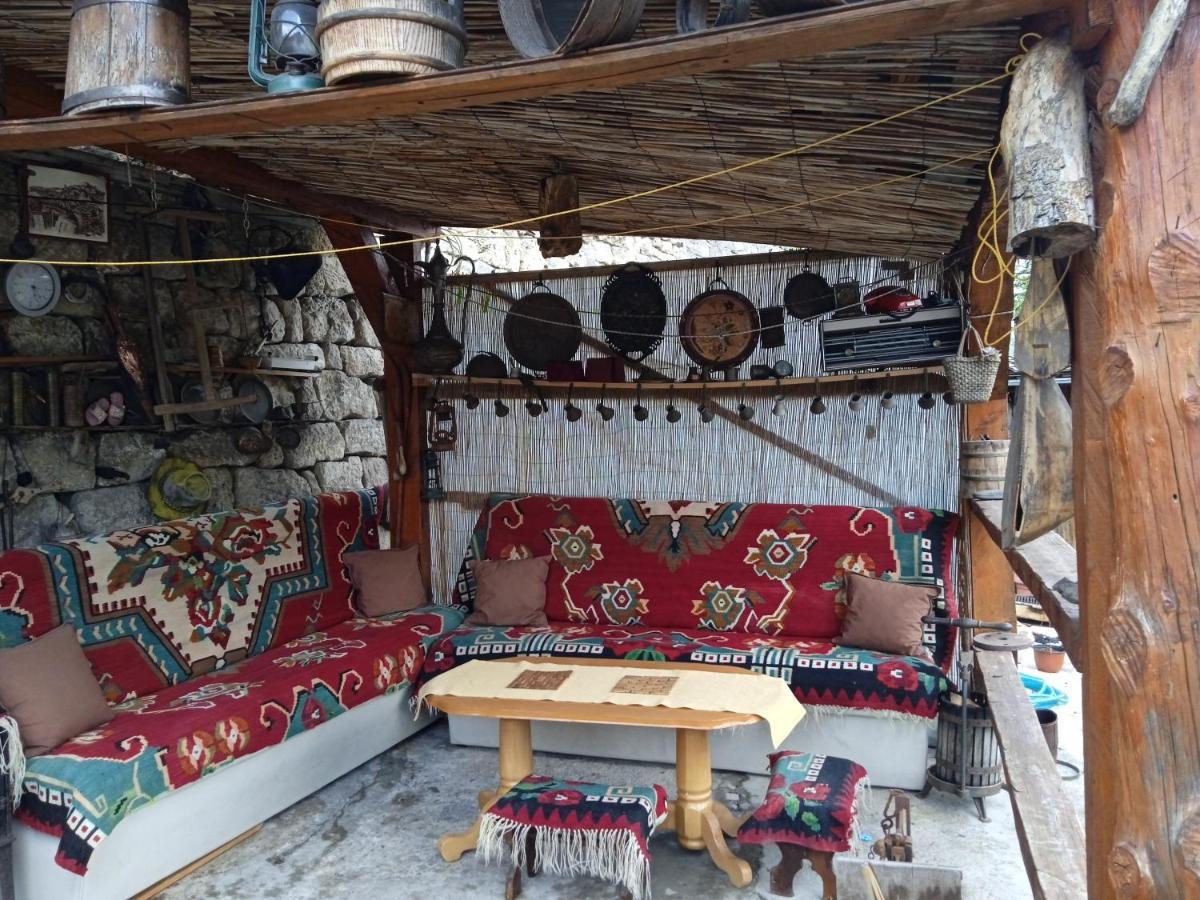 Privatni Smjestaj Kurtalija Hotel Jajce Buitenkant foto