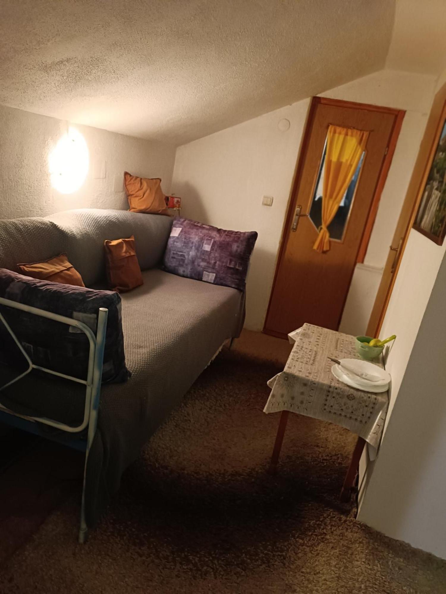 Privatni Smjestaj Kurtalija Hotel Jajce Kamer foto