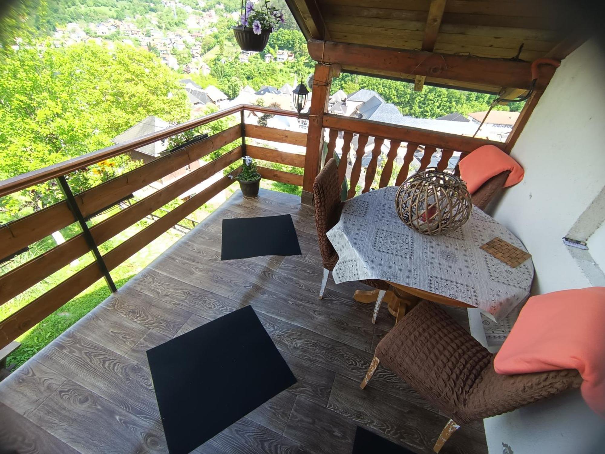 Privatni Smjestaj Kurtalija Hotel Jajce Buitenkant foto